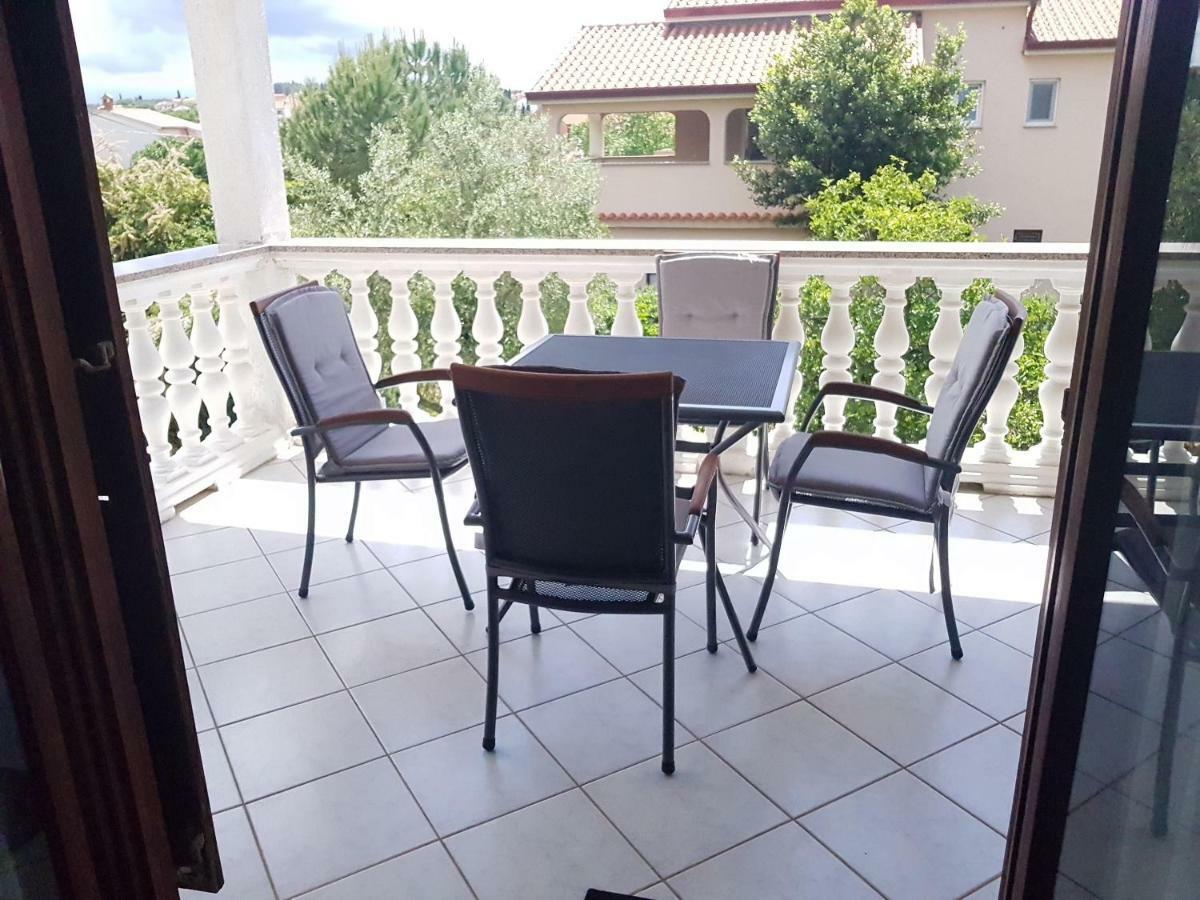 דירות רובינייסקו סלו Nada And Family מראה חיצוני תמונה